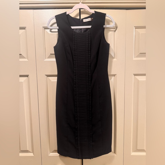 Black Dress - Picture 1 of 5